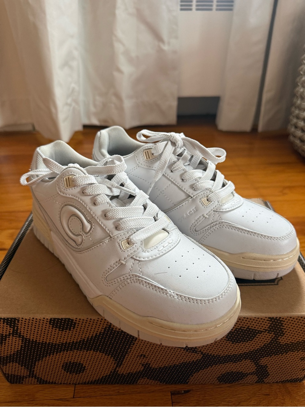 Coach White and Cream Kids Low-Top Sneakers